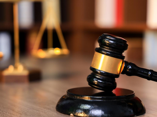 酒吧销售总监工作昼夜颠倒突发急病,冠领律师为其争得欠发工资与医疗费63.4万-2 酒吧销售总监工作昼夜颠倒突发急病,冠领律师为其争得欠发工资与医疗费63.4万-2