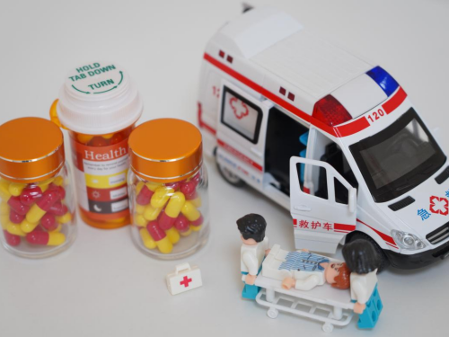 酒吧销售总监工作昼夜颠倒突发急病,冠领律师为其争得欠发工资与医疗费63.4万-1 酒吧销售总监工作昼夜颠倒突发急病,冠领律师为其争得欠发工资与医疗费63.4万-1