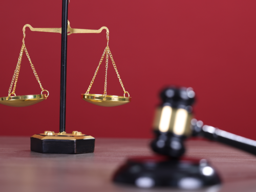 客户受保险业务员误导退保重投，冠领律师力证合同无效帮其挽回24万余元损失-2